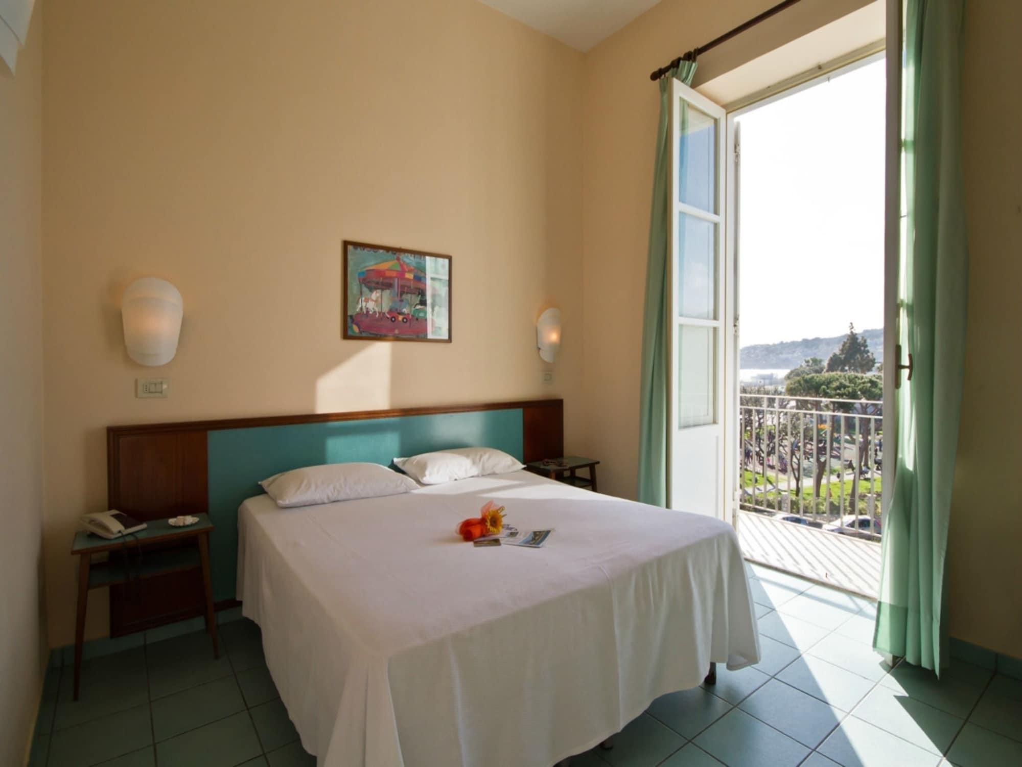 Hotel Serapo Gaeta Kültér fotó