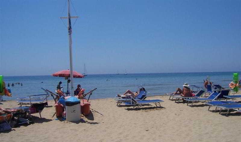 Hotel Serapo Gaeta Kültér fotó