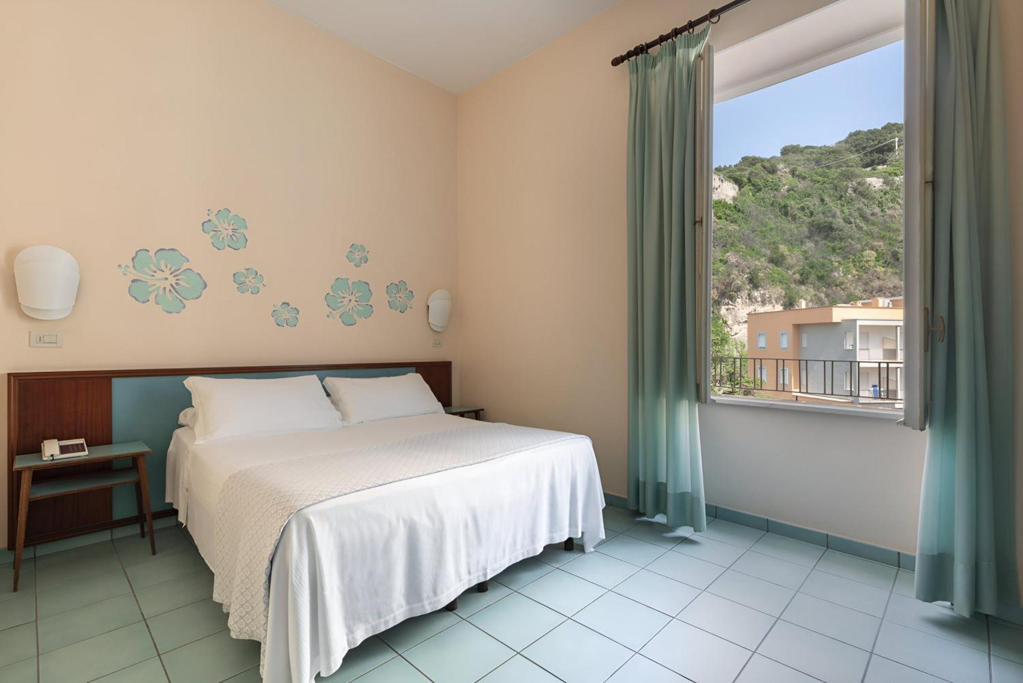 Hotel Serapo Gaeta Kültér fotó