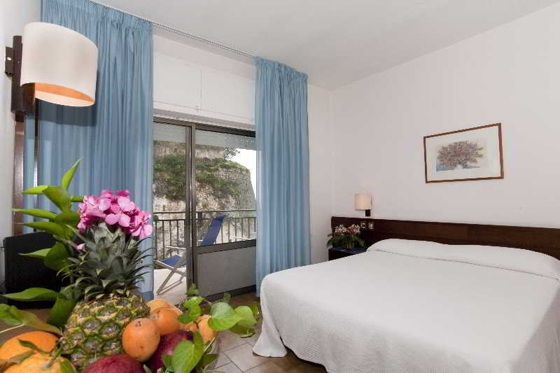 Hotel Serapo Gaeta Kültér fotó